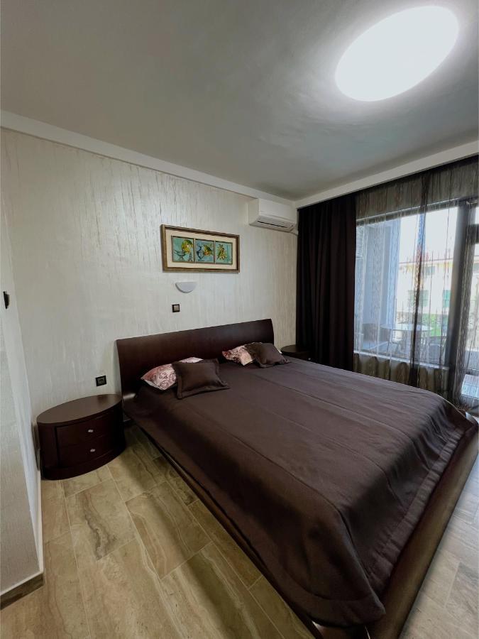 Family Hotel Paradise 圣君士坦丁和海伦那 外观 照片